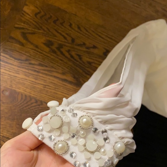 Brand new one should dress - Picture 2 of 5